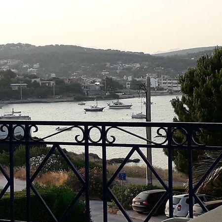 The Swan And The Gull, Porto Rafti Yacht Harbor Apartment 외부 사진