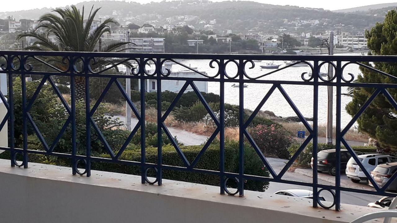 The Swan And The Gull, Porto Rafti Yacht Harbor Apartment 외부 사진