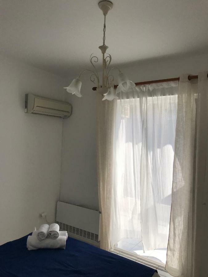 The Swan And The Gull, Porto Rafti Yacht Harbor Apartment 외부 사진